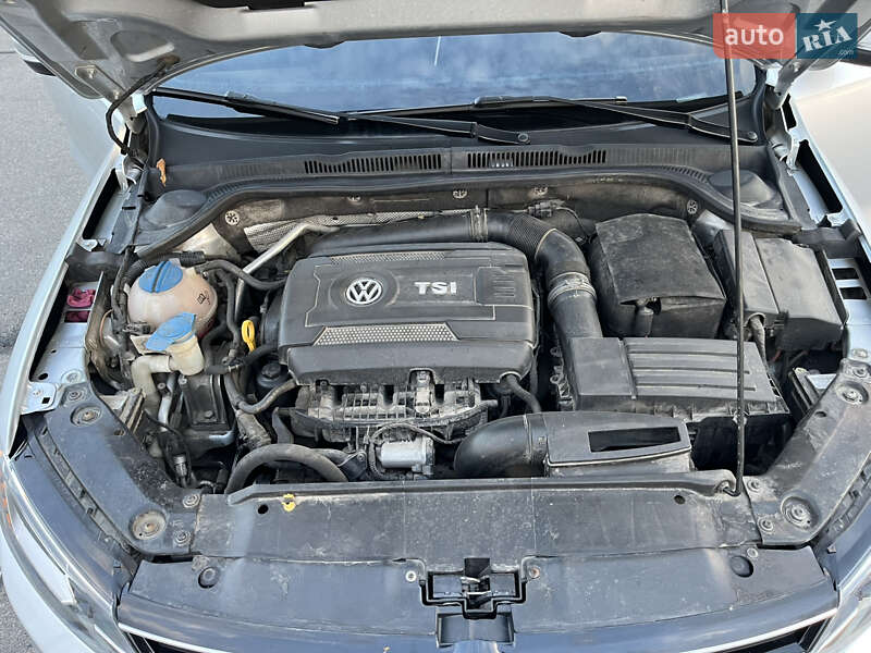 Седан Volkswagen Jetta 2016 в Запорожье