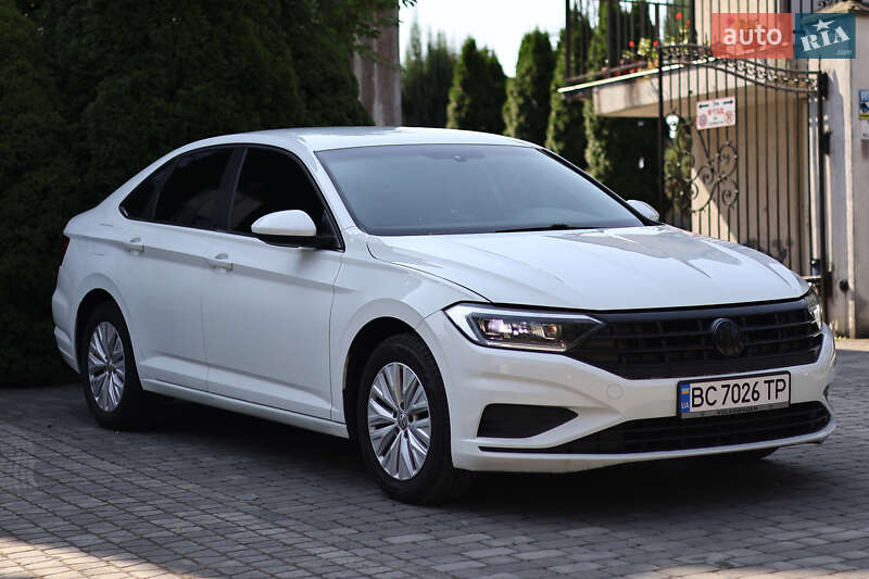 Седан Volkswagen Jetta 2018 в Львове