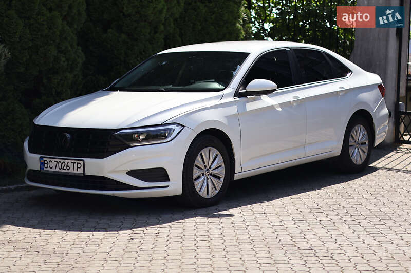 Седан Volkswagen Jetta 2018 в Львове
