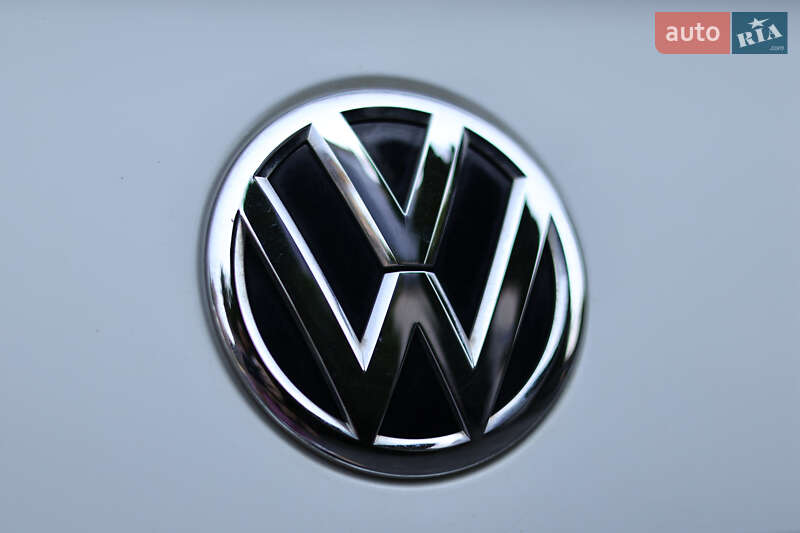 Седан Volkswagen Jetta 2018 в Львове