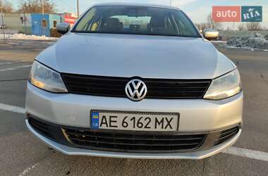 Седан Volkswagen Jetta 2013 в Дніпрі