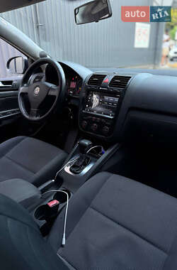 Седан Volkswagen Jetta 2009 в 