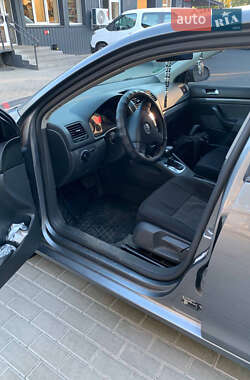 Седан Volkswagen Jetta 2006 в Киеве