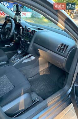 Седан Volkswagen Jetta 2006 в Киеве