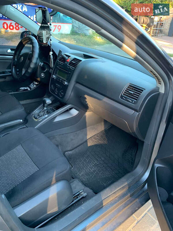 Седан Volkswagen Jetta 2006 в Киеве