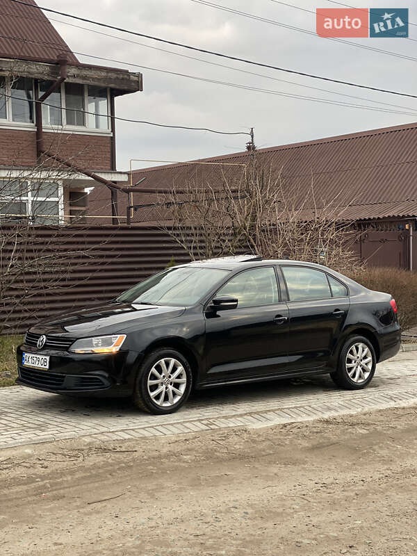 Седан Volkswagen Jetta 2011 в Харькове