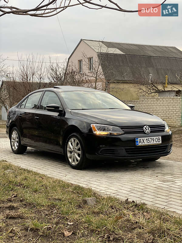 Седан Volkswagen Jetta 2011 в Харькове