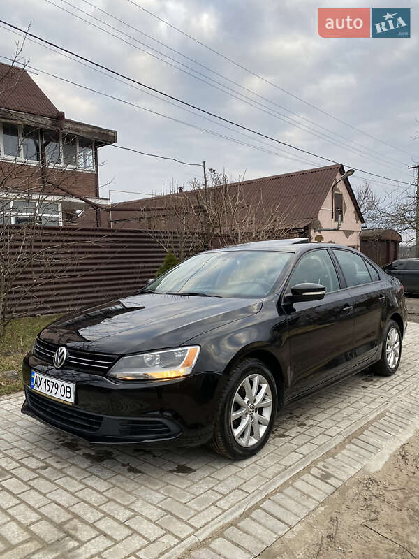 Седан Volkswagen Jetta 2011 в Харькове