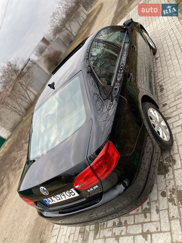Седан Volkswagen Jetta 2011 в Харькове