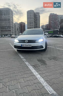 Седан Volkswagen Jetta 2015 в Киеве