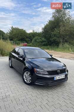Седан Volkswagen Jetta 2015 в Львове