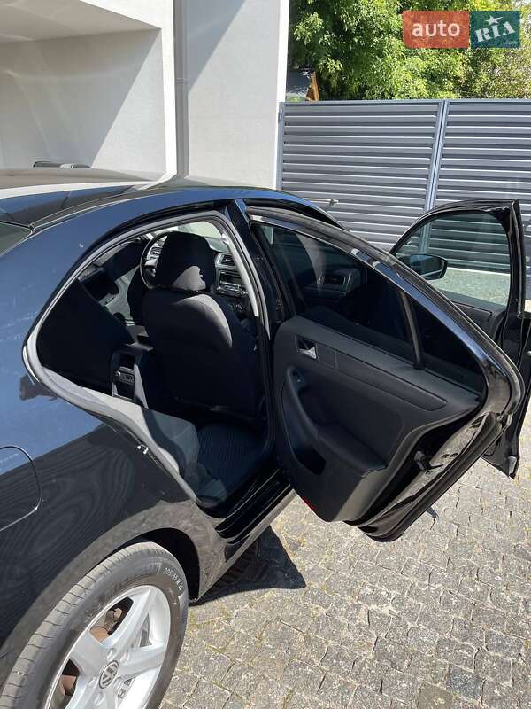 Седан Volkswagen Jetta 2014 в Житомирі фото 2 Седан Volkswagen Jetta 2014 в Житомирі