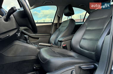 Седан Volkswagen Jetta 2013 в 