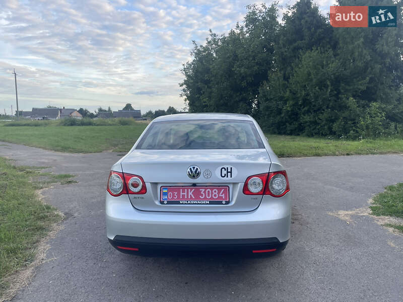 Седан Volkswagen Jetta 2007 в Дубно