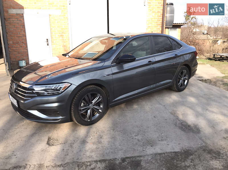 Седан Volkswagen Jetta 2020 в Лебедині