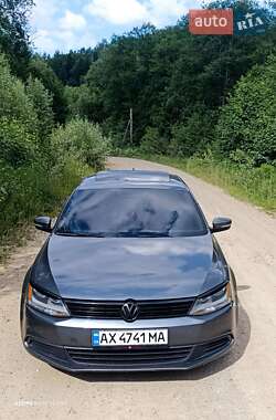Седан Volkswagen Jetta 2013 в Харькове