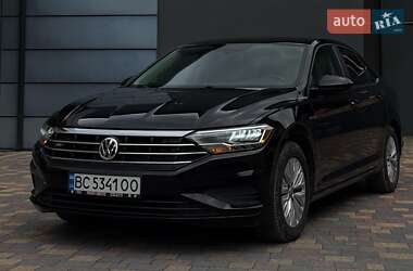 Седан Volkswagen Jetta 2018 в Львові