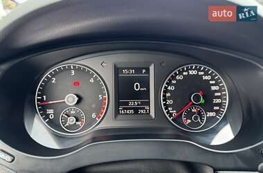 Седан Volkswagen Jetta 2013 в 