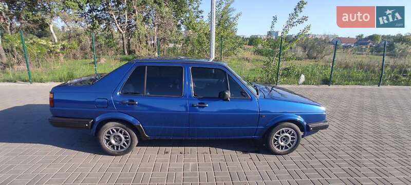 Седан Volkswagen Jetta 1986 в Днепре