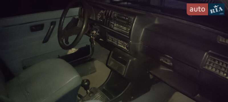 Седан Volkswagen Jetta 1986 в Днепре