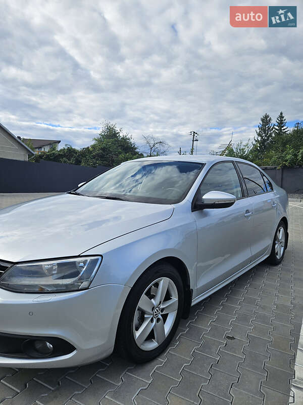 Седан Volkswagen Jetta 2011 в Черновцах фото 6 Седан Volkswagen Jetta 2011 в Черновцах