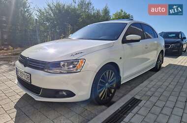 Седан Volkswagen Jetta 2012 в 