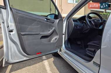 Седан Volkswagen Jetta 2015 в 