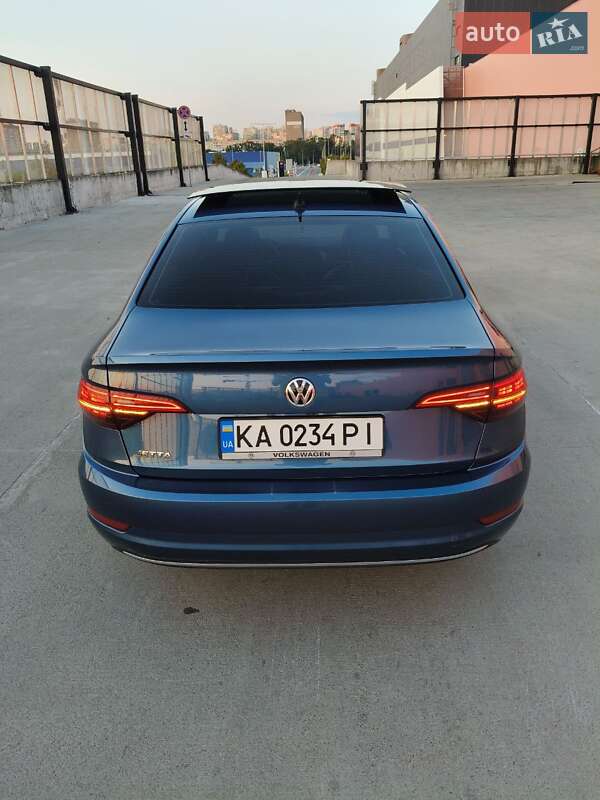 Седан Volkswagen Jetta 2021 в Києві