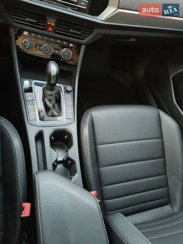 Седан Volkswagen Jetta 2021 в Києві