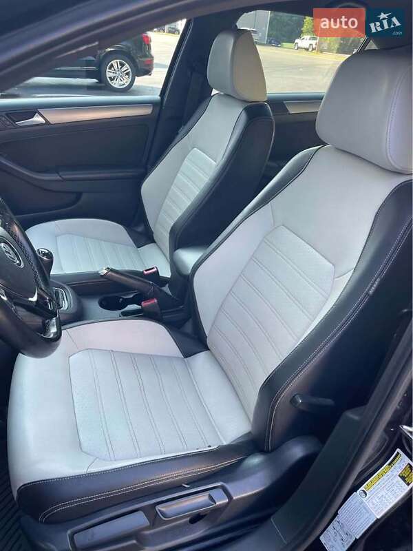 Седан Volkswagen Jetta 2016 в Запоріжжі фото 5 Седан Volkswagen Jetta 2016 в Запоріжжі