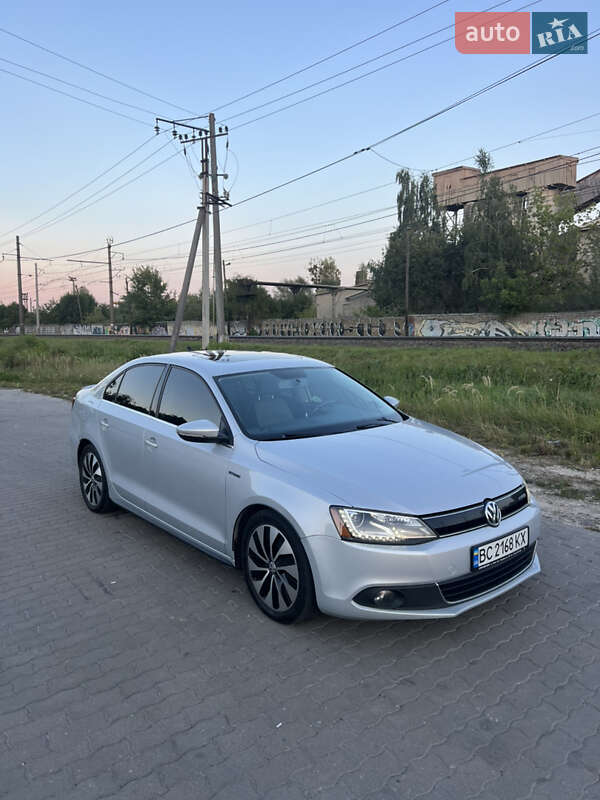 Седан Volkswagen Jetta 2013 в Львове