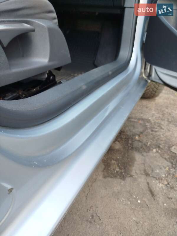 Седан Volkswagen Jetta 2005 в Гайсине