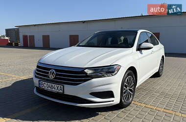 Седан Volkswagen Jetta 2019 в Киеве