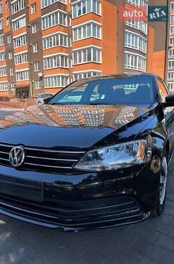 Седан Volkswagen Jetta 2015 в 