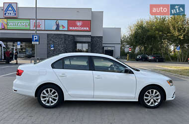 Седан Volkswagen Jetta 2015 в 