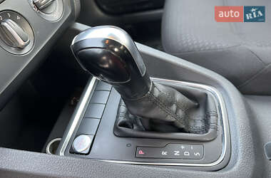 Седан Volkswagen Jetta 2015 в 