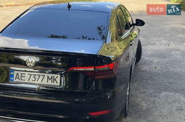 Седан Volkswagen Jetta 2018 в 