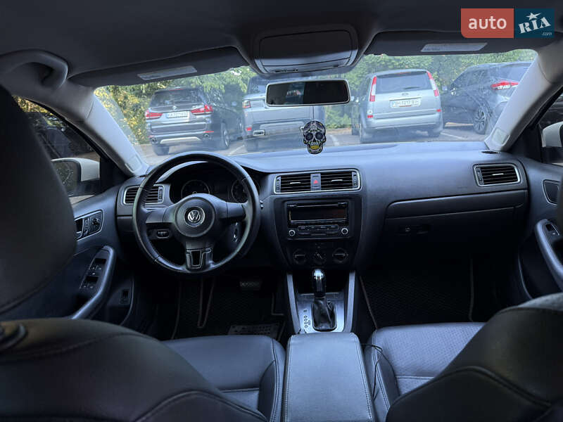 Седан Volkswagen Jetta 2013 в Одессе