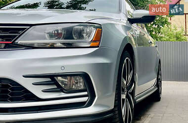 Седан Volkswagen Jetta 2016 в Кропивницькому