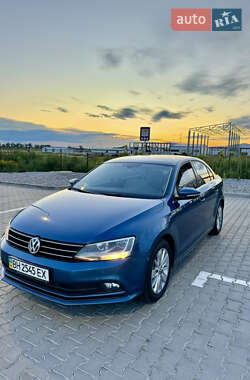 Седан Volkswagen Jetta 2016 в Києві