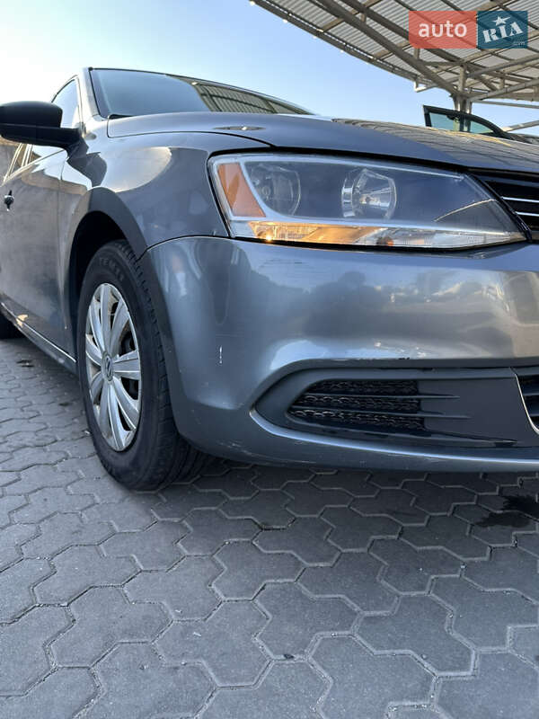 Седан Volkswagen Jetta 2014 в Києві