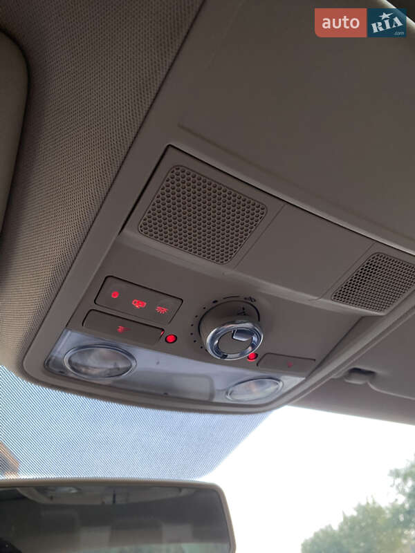 Седан Volkswagen Jetta 2013 в Луцьку