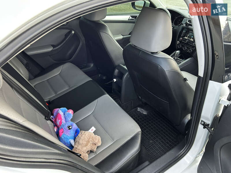 Седан Volkswagen Jetta 2015 в Одессе