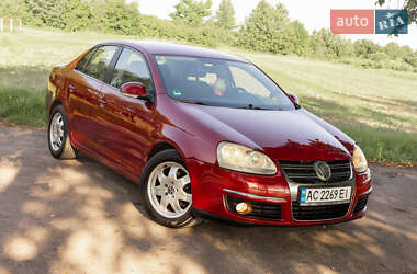 Седан Volkswagen Jetta 2006 в 