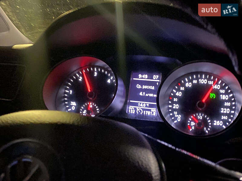 Седан Volkswagen Jetta 2016 в Полтаві