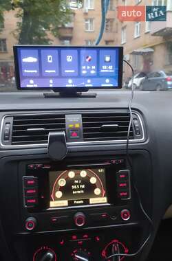 Седан Volkswagen Jetta 2015 в 