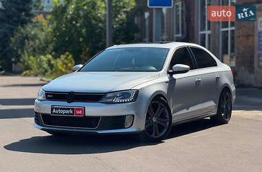 Седан Volkswagen Jetta 2015 в Києві