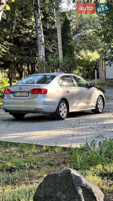 Седан Volkswagen Jetta 2013 в Полтаві