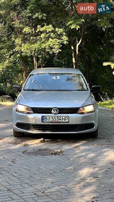 Седан Volkswagen Jetta 2013 в Полтаві