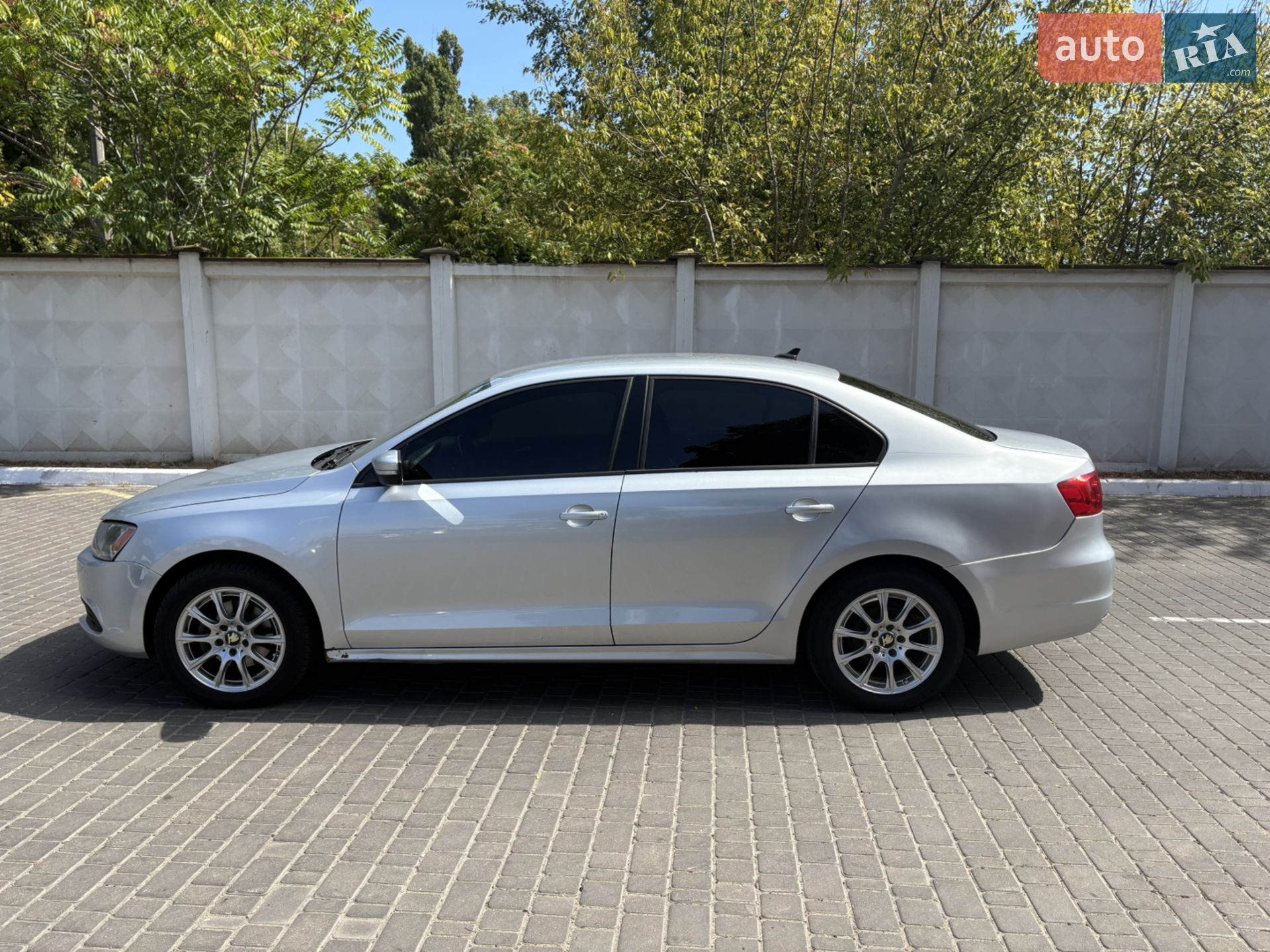 2010 Volkswagen Jetta - мініатюра 9